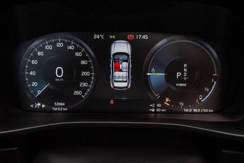 VOLVO XC40 T5H INSCRIP