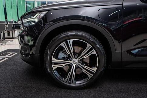VOLVO XC40 T5H INSCRIP