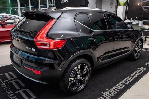 VOLVO XC40 T5H INSCRIP