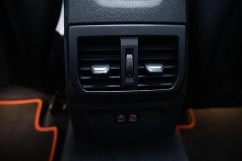 BMW 218I