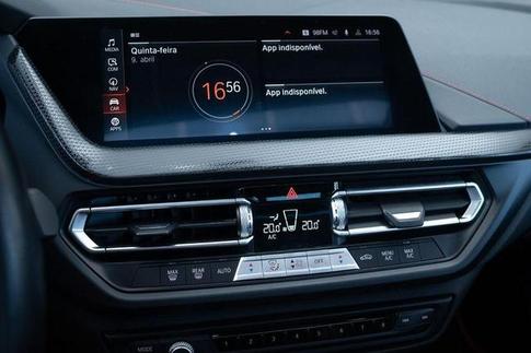 BMW 218I