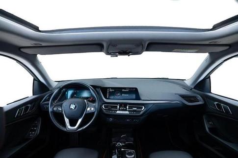 BMW 218I