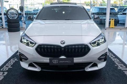 BMW 218I