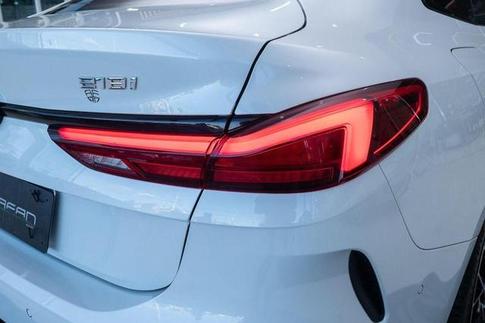 BMW 218I