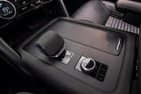LAND ROVER DISC D300 HSE