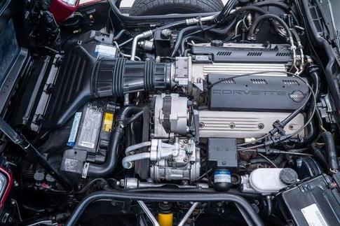 CHEVROLET CORVETTE 1LT