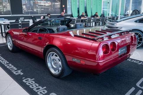 CHEVROLET CORVETTE 1LT