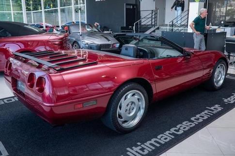 CHEVROLET CORVETTE 1LT