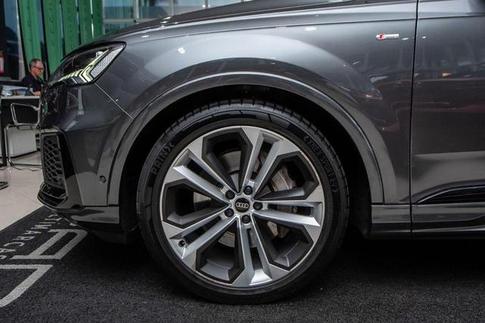 AUDI Q7 HIBRIDO