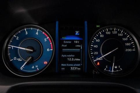 TOYOTA HILUX SW SRX RD