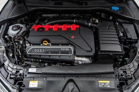 AUDI RS3 SEDAN 2.5 TFSI QUATTRO S-TRONIC