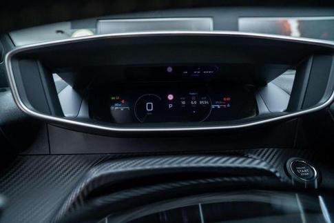 PEUGEOT 2008 GT T200