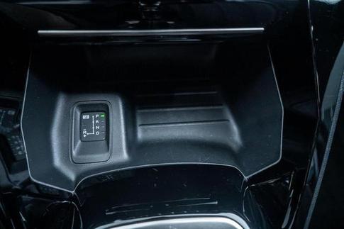 PEUGEOT 2008 GT T200