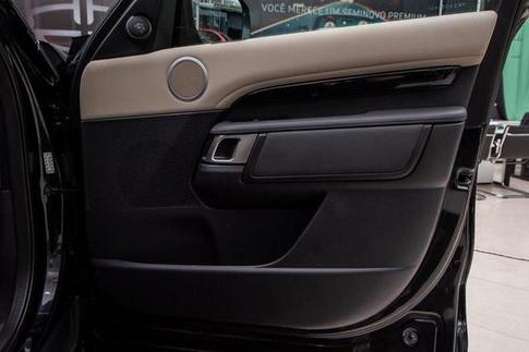 LAND ROVER LR DISCOVERY TD6 SE 7
