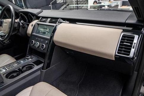 LAND ROVER LR DISCOVERY TD6 SE 7