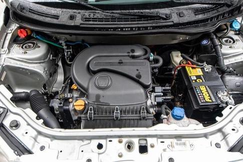 FIAT UNO VIVACE 1.0