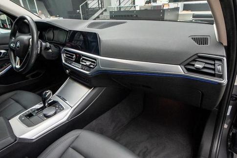 BMW 320I