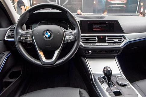 BMW 320I