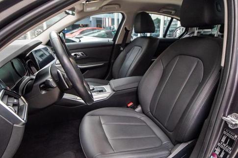 BMW 320I