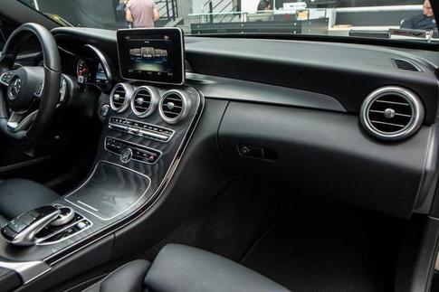MERCEDES-BENZ C300