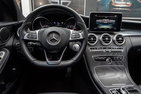 MERCEDES-BENZ C300