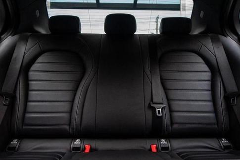 MERCEDES-BENZ C300