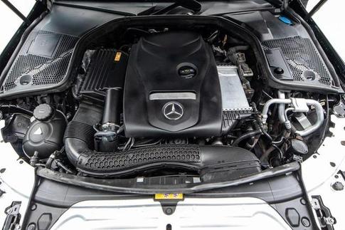 MERCEDES-BENZ C300