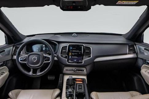 VOLVO XC90 T8 R-DESIGN