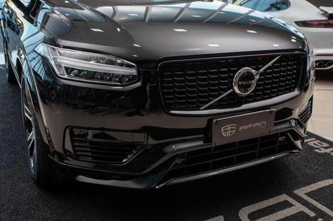 VOLVO XC90 T8 R-DESIGN