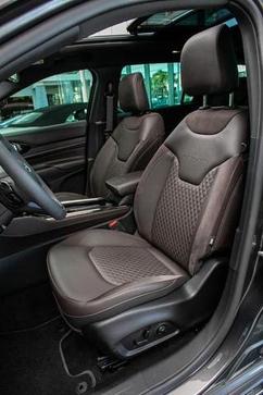 JEEP COMMANDER OVR TD