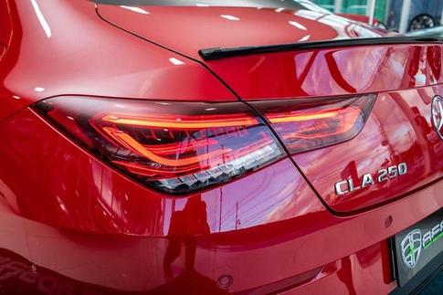 MERCEDES-BENZ CLA250