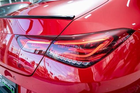 MERCEDES-BENZ CLA250