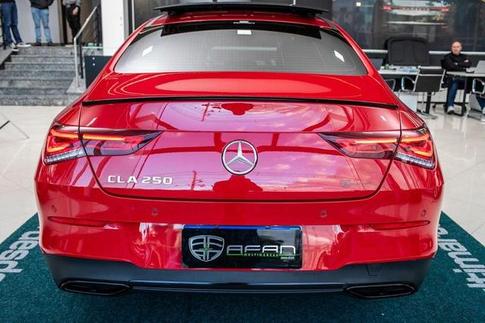MERCEDES-BENZ CLA250