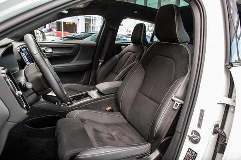 VOLVO C40 6 PLUS