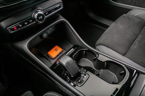 VOLVO C40 6 PLUS