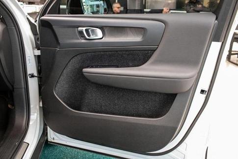 VOLVO C40 6 PLUS