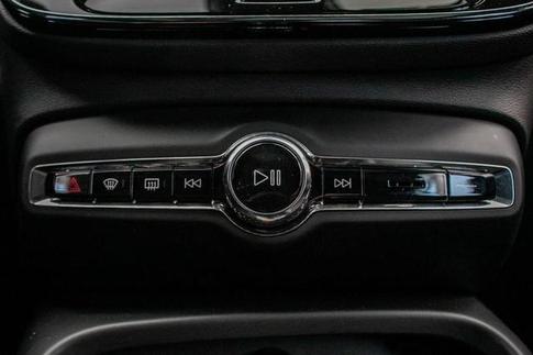 VOLVO C40 6 PLUS