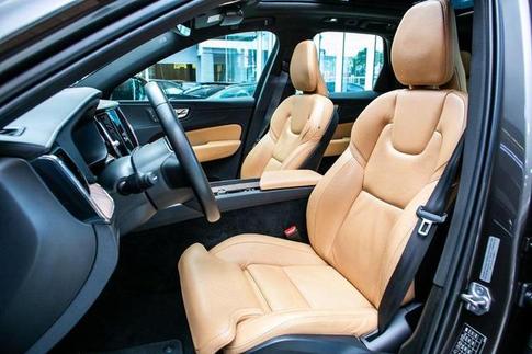 VOLVO XC60 T8 INSCRIPT