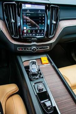 VOLVO XC60 T8 INSCRIPT