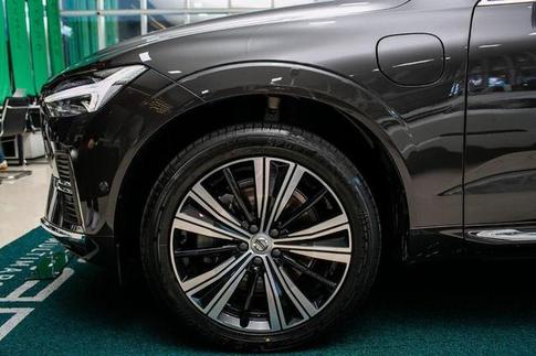 VOLVO XC60 T8 INSCRIPT