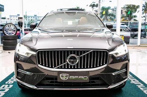 VOLVO XC60 T8 INSCRIPT