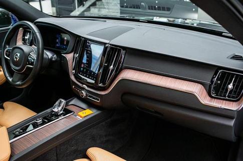 VOLVO XC60 T8 INSCRIPT
