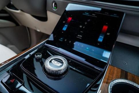 CADILLAC ESCALADE ESV 4WD SPORT PLATINUM