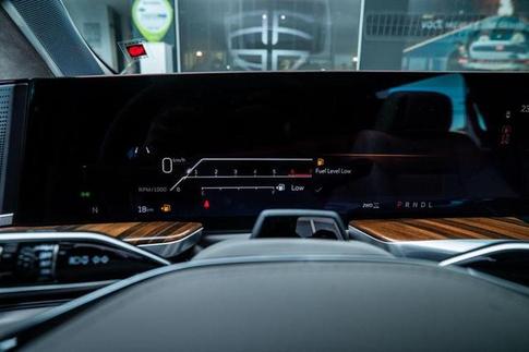 CADILLAC ESCALADE ESV 4WD SPORT PLATINUM