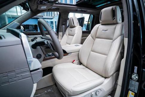 CADILLAC ESCALADE ESV 4WD SPORT PLATINUM