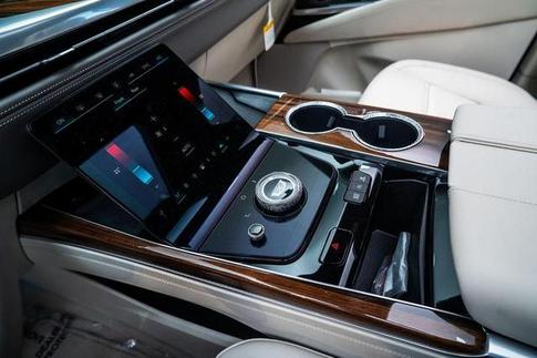 CADILLAC ESCALADE ESV 4WD SPORT PLATINUM