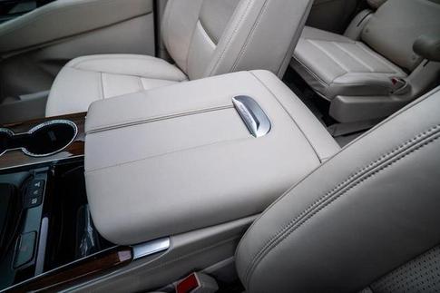 CADILLAC ESCALADE ESV 4WD SPORT PLATINUM