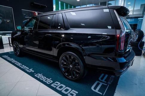 CADILLAC ESCALADE ESV 4WD SPORT PLATINUM
