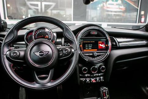 MINI HATCH JCW 3P