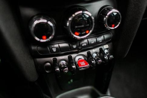MINI HATCH JCW 3P